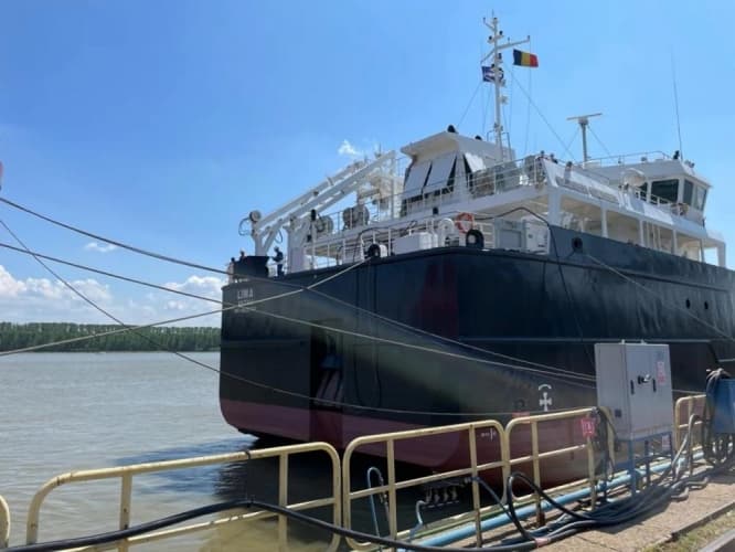 Qazaxıstan Transxəzər marşrutu üçün 2 tanker alıb