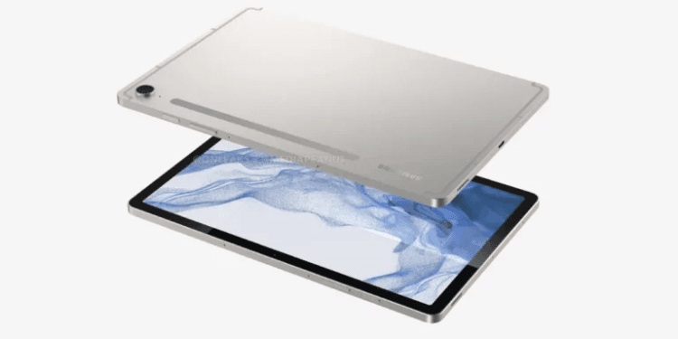 Samsung Galaxy Tab S9 FE Plus planşeti üzərində çalışır