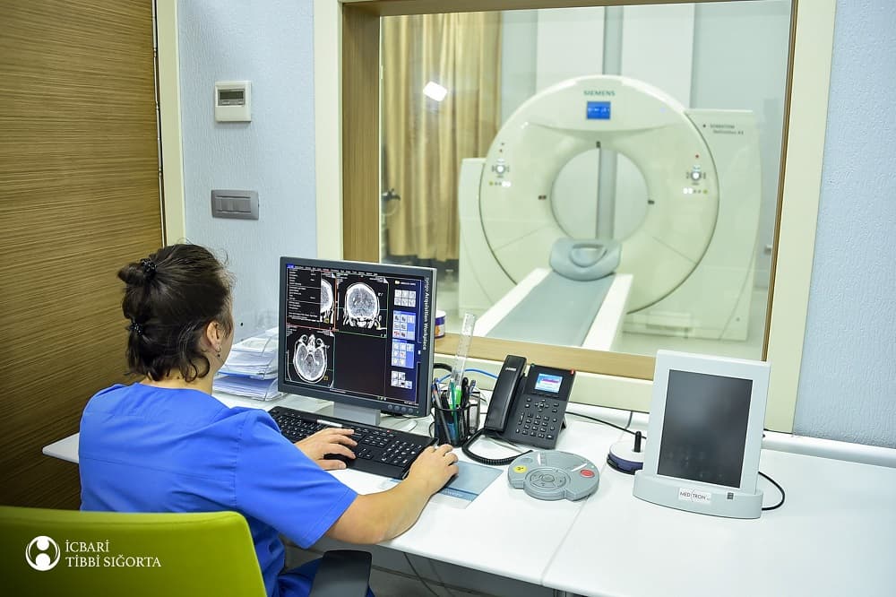 İcbari tibbi sığorta üzrə xidmətlərin göstərildiyi Məlhəm Beynəlxalq Hospitalına media-tur təşkil edilib - FOTO