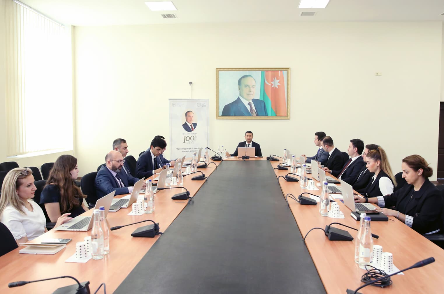“İqtisadiyyatı güclü olan dövlət hər şeyə qadirdir” adlı məqalə müsabiqəsinin nəticələri açıqlanıb