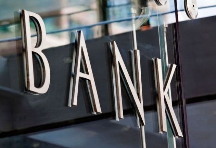 Azərbaycan banklarının bələdiyyələrə kredit qoyuluşu 11 dəfə azalıb
