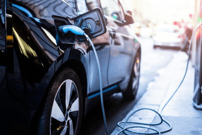 Dünyada istifadə olunan elektromobillərin yarıdan çoxu Çindədir
