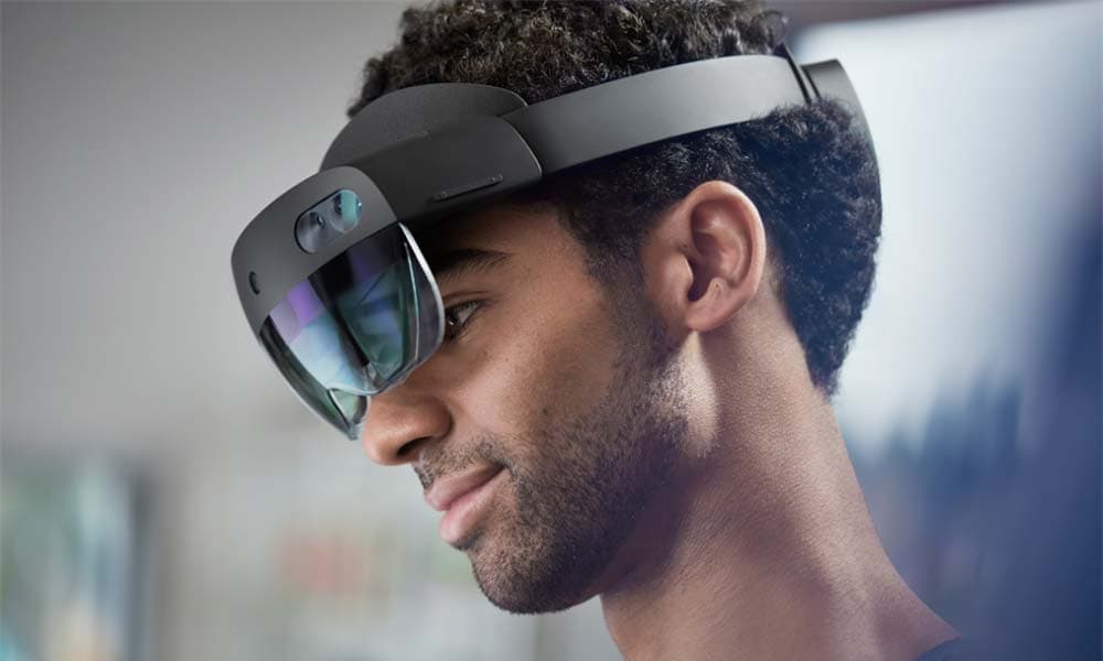 Microsoft HoloLens 3-ün dizaynı bəlli olub