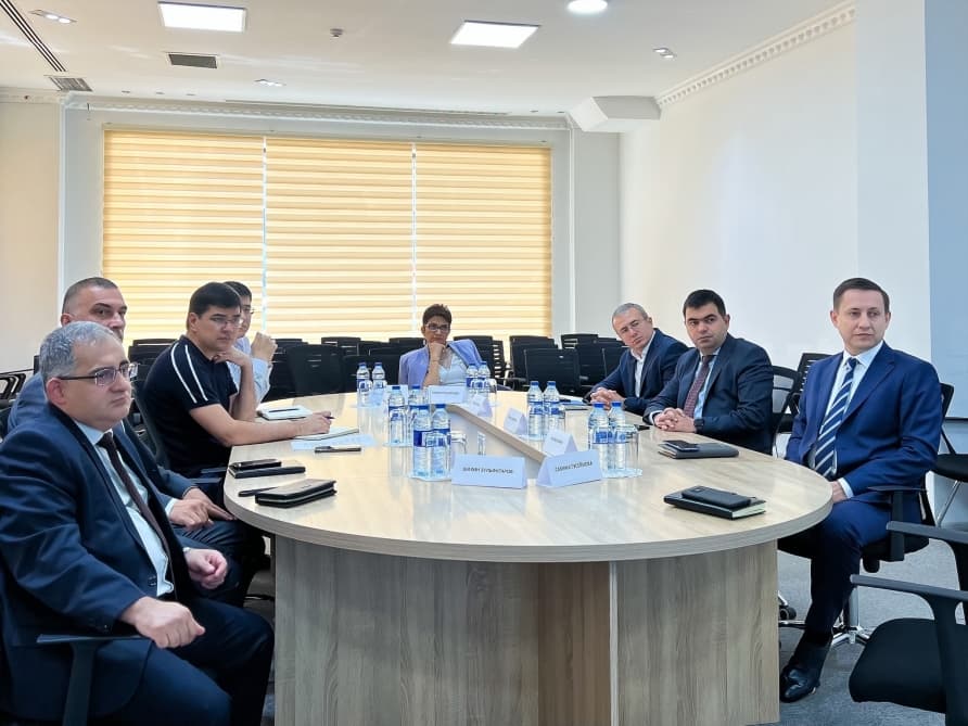 Özbəkistan ölkəmizin sosial sahədə elektron xidmətlər təcrübəsini öyrənir