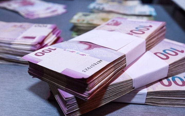 Banklarının uzunmüddətli kredit qoyuluşu 50%-da çox artıb