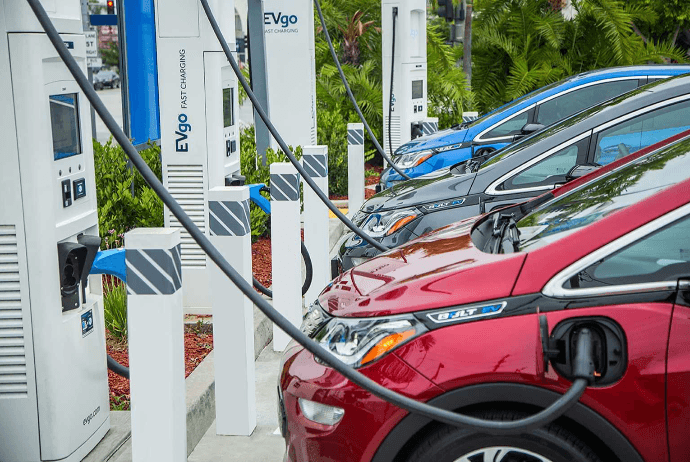 Azərbaycana elektromobil idxalı 8 dəfə artıb