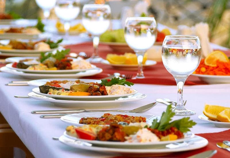 Bakıda kafe və restoranlara 751 milyon manat xərclənib