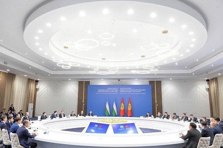 Qırğızıstan və Özbəkistan birgə ticarət evləri açacaq