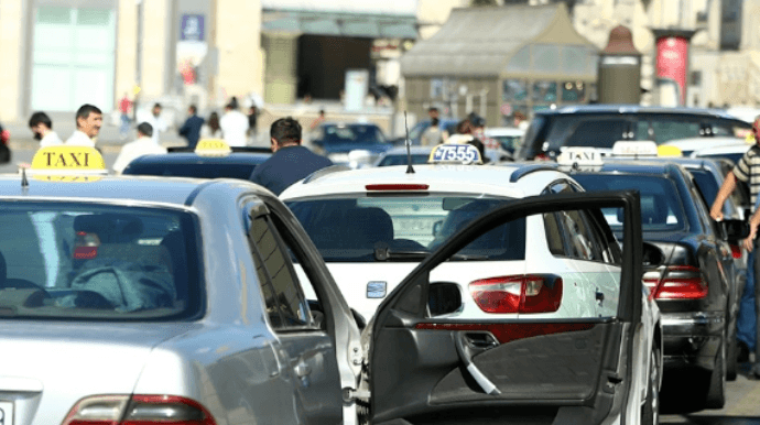 Taksi sürücülərinin iş və istirahət rejimlərinə nəzarət proseduru müəyyənləşəcək