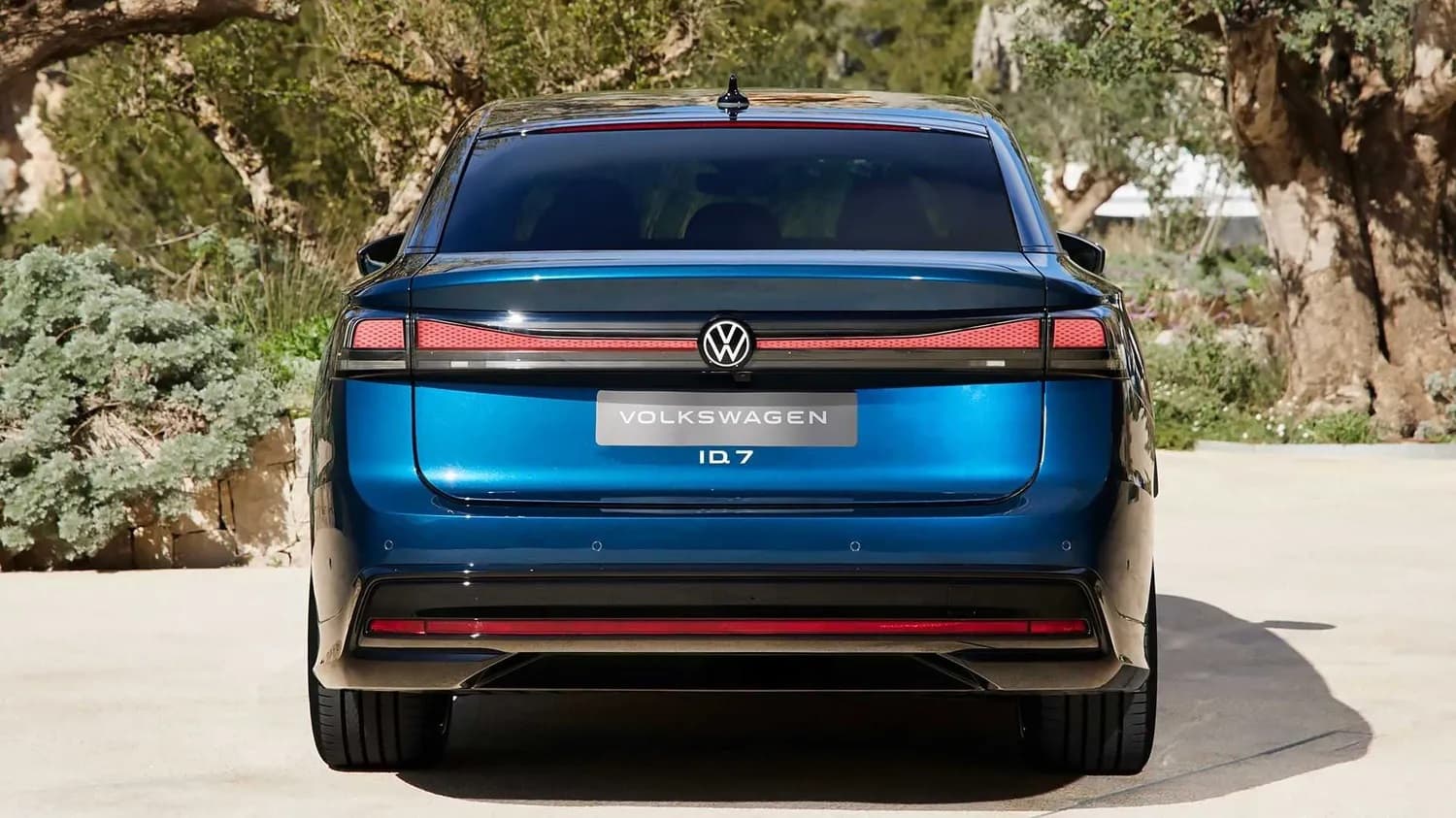 Volkswagen şirkəti ID.7 elektrik sedan modelinin istehsalına başlayır