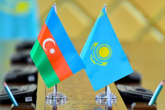 Ötən il Qazaxıstanla Azərbaycan arasında ticarət dövriyyəsi 39% artıb