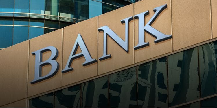 Azərbaycan banklarının digər maliyyə institutlarından cəlb etdiyi kreditlər 14% artıb