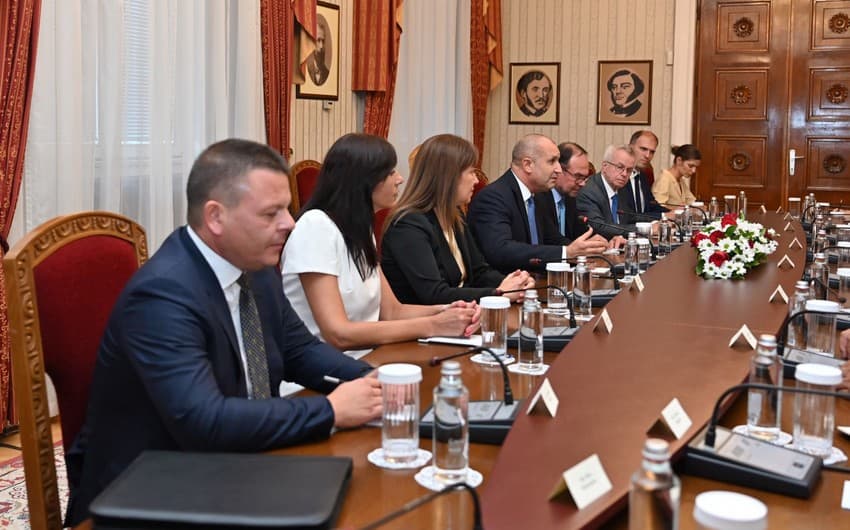 Azərbaycanla strateji tərəfdaşlıq münasibətlərimiz yalnız enerji sahəsini əhatə etmir - Bolqarıstan prezidenti