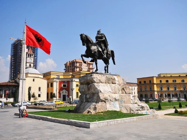 Albaniya Avropada ən böyük neft tədarükçüsü olmağa ümid edir