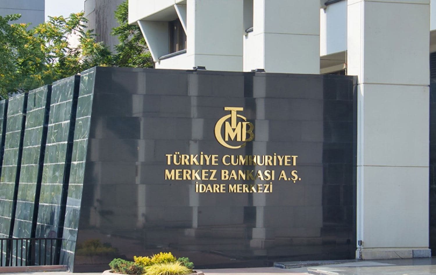 Türkiyə Mərkəzi Bankı uçot dərəcəsini 30%-ə qaldırıb