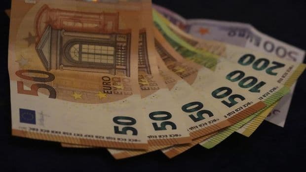 Avrozonadan mənfi siqnallar