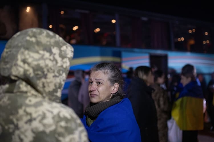 Vətəndaşlar Ukrayna ordusunun nəzarətində olan torpaqlara qayıdıb