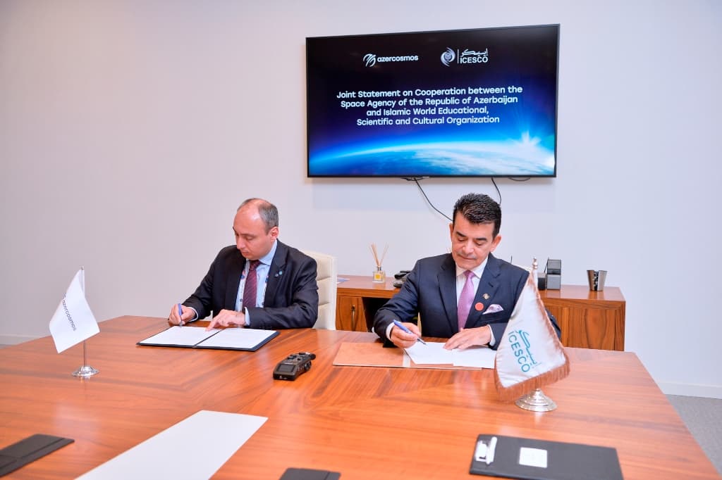 Azərkosmos və ICESCO arasında “Biznes, innovasiya və elm” layihəsi üzrə müqavilə imzalanıb