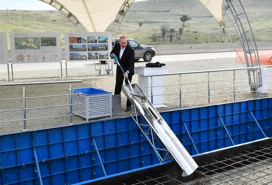 İlham Əliyev Qoçəhmədli kəndinin təməlini qoyub - FOTO