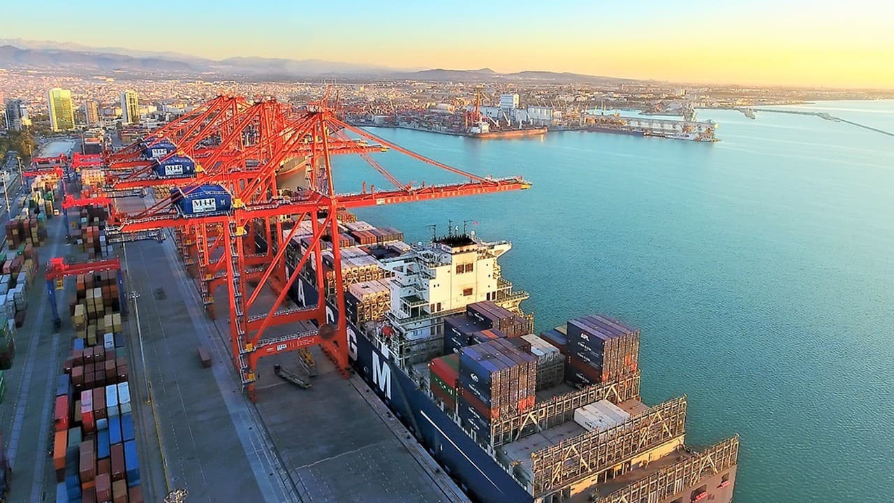Türkiyənin İstanbul limanı 774.237 ton yük qəbul edib