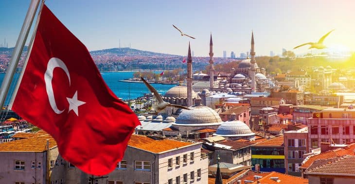 Çin vətəndaşları Türkiyədə satın aldıqları daşınmaz əmlaklar azalıb