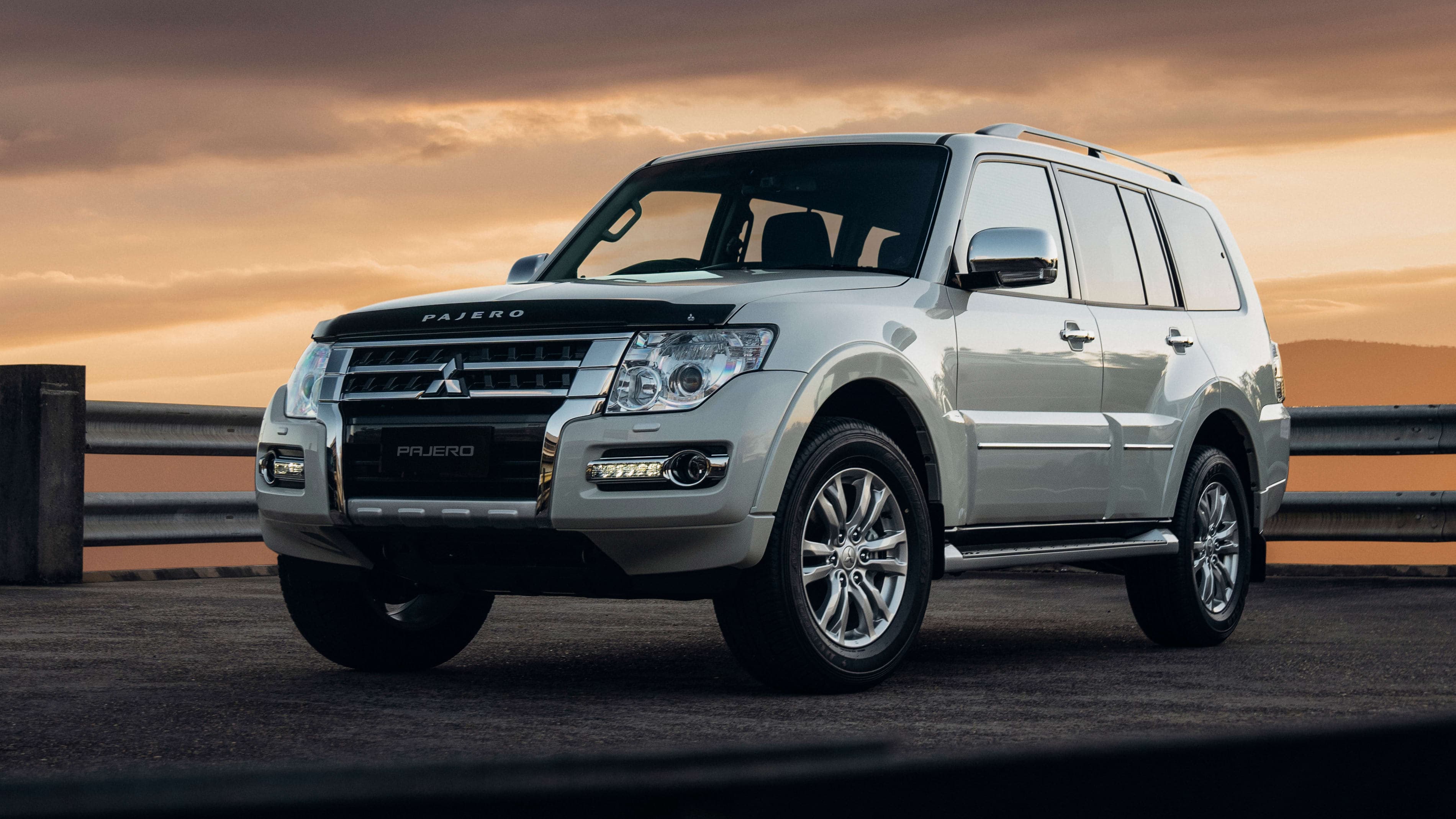 Mitsubishi Pajero-nun bazar qiymətləri - ARAŞDIRMA