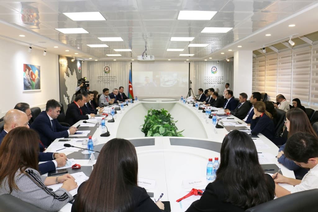 Dünya Bankının “Business Ready” (B-READY) hesabatına dair müzakirələr keçirilib - FOTO