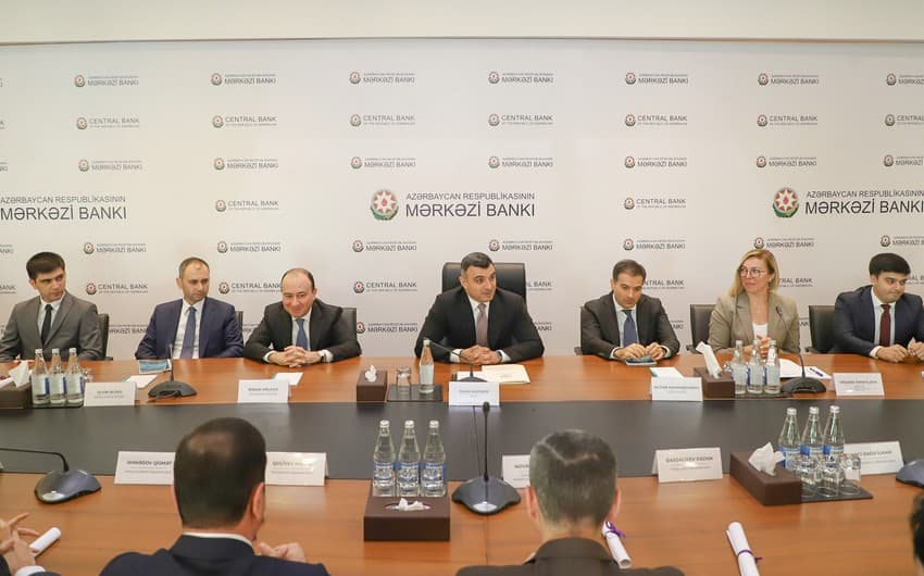 Azərbaycan Mərkəzi Bankında Vətən Müharibəsinin iştirakçılarıyla görüş keçirilib - FOTO