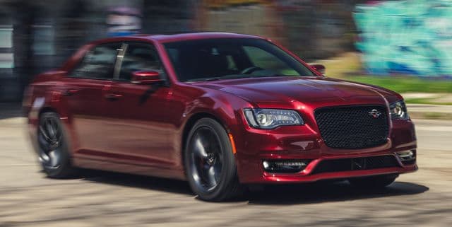 İnsanlar hazırda Chrysler 300-lər üçün MSRP-dən xeyli yuxarı pul ödəyirlər