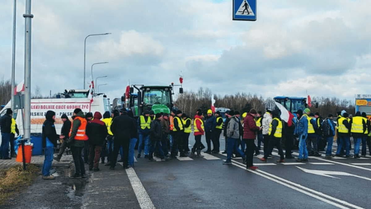 Polşa fermerləri 2024-cü ilin yanvarına qədər Ukrayna ilə "Medyka-Şeqini" sərhəd keçidini bağlayacaqlar