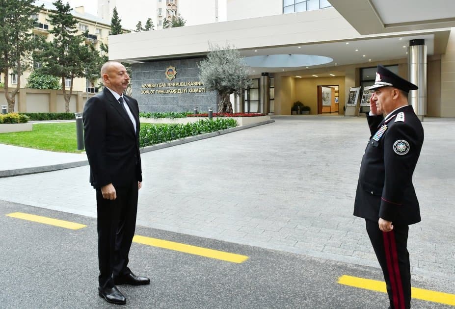 Prezident İlham Əliyev Dövlət Təhlükəsizliyi Xidmətinin yeni inzibati binalarının açılışında iştirak edib