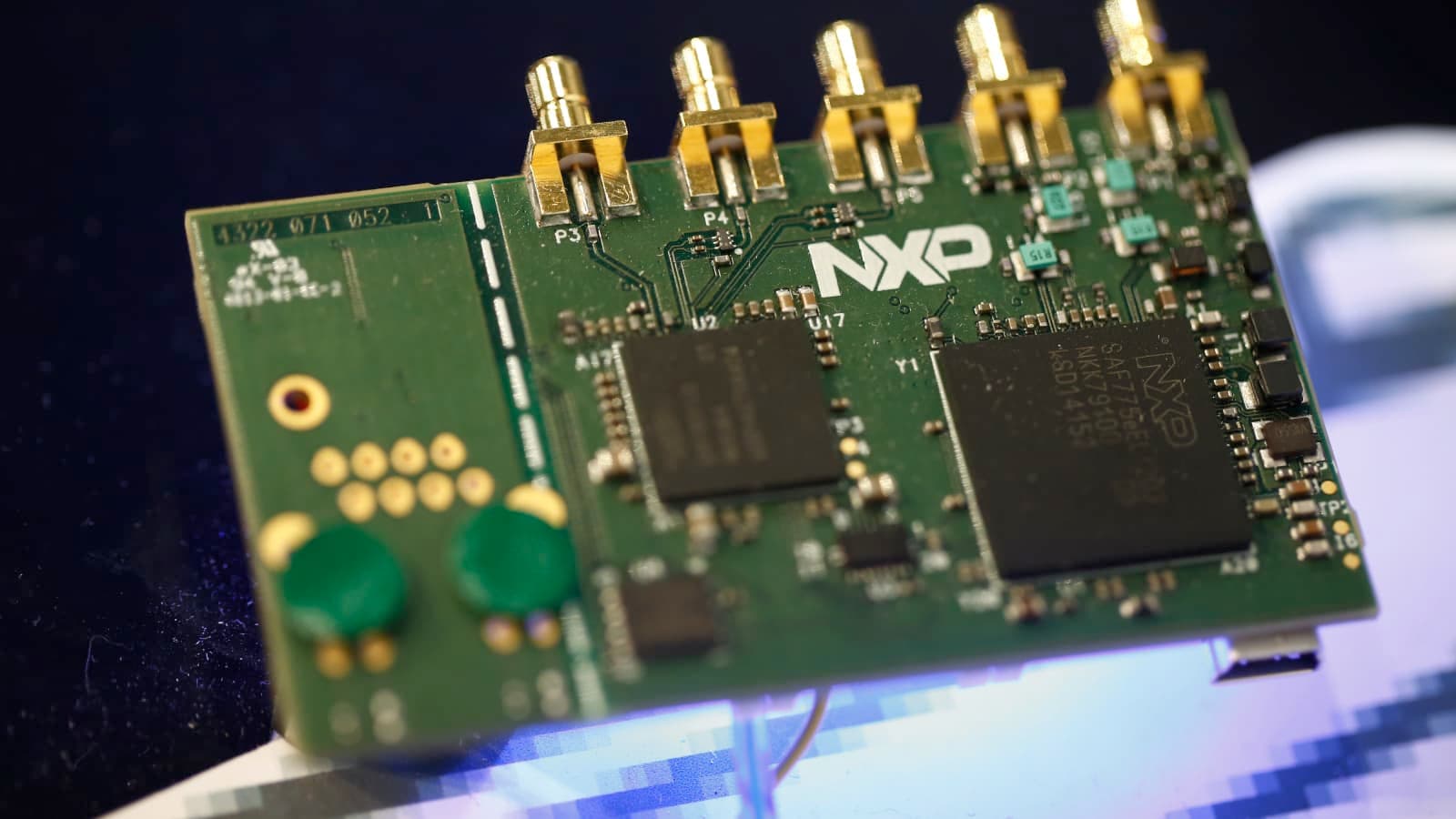 Çinli hakerlər Hollandiyanın çip istehsalçısı NXP-dən məlumat oğurlayıblar