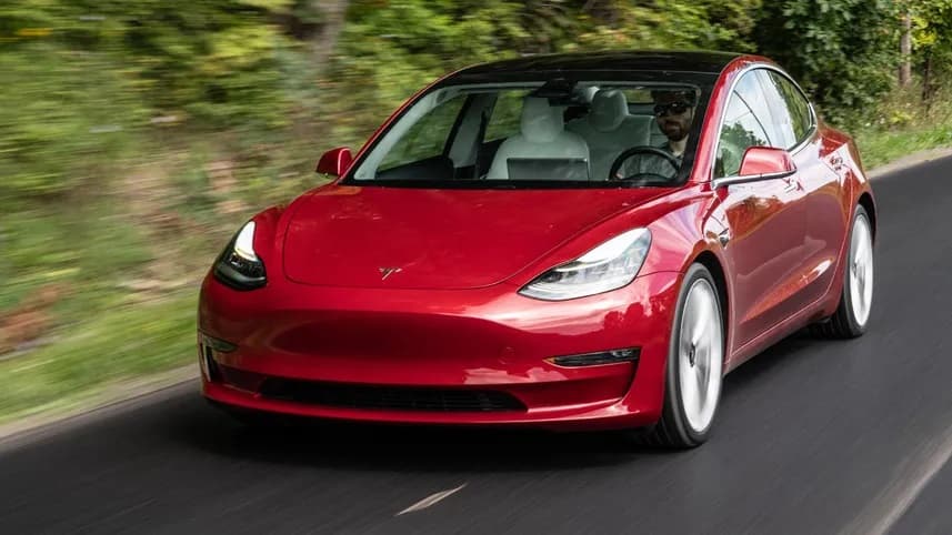 Tesla Model 3 Performance - gələn il istifadəyə veriləcək