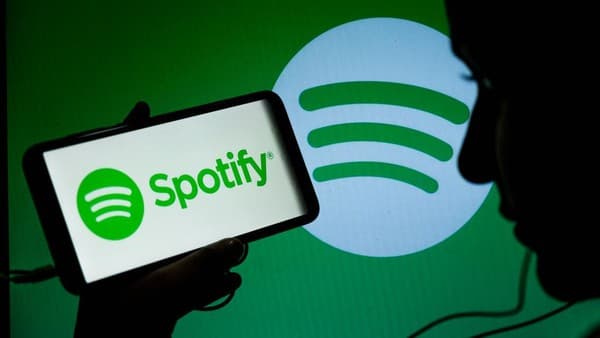 "Spotify" işçilərinin təxminən 17 faizini işdən çıxarmağa hazırlaşır