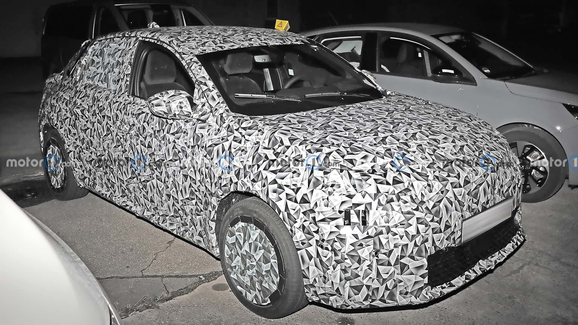 Yeni Lancia Ypsilon-dan ilk casus fotoşəkilləri gəlib!