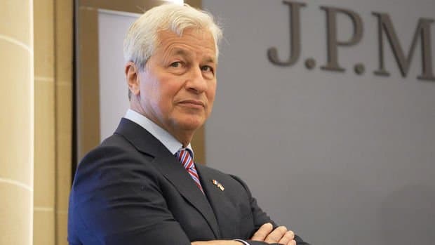 JPMorgan CEO-dan radikal kripto şərhi: "Bağlansın"
