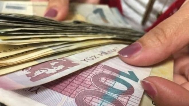 Muzdla çalışan işçilərin orta aylıq nominal əməkhaqqı 11,3 faiz artıb