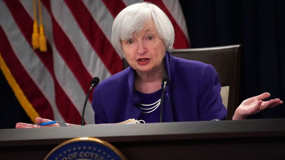 Yellen: "ABŞ tənzimləyiciləri süni intellektə potensial maliyyə riski kimi baxırlar"