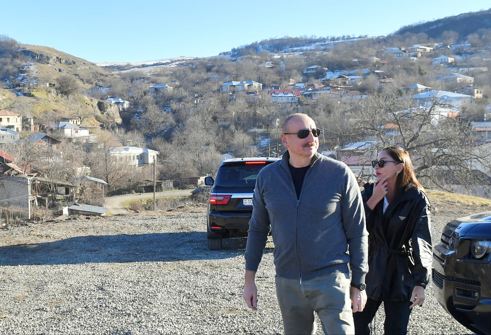 Prezident İlham Əliyev və Birinci xanım Mehriban Əliyeva Xocalı rayonunun Şuşakənd kəndinin ərazisinə baxış keçiriblər
