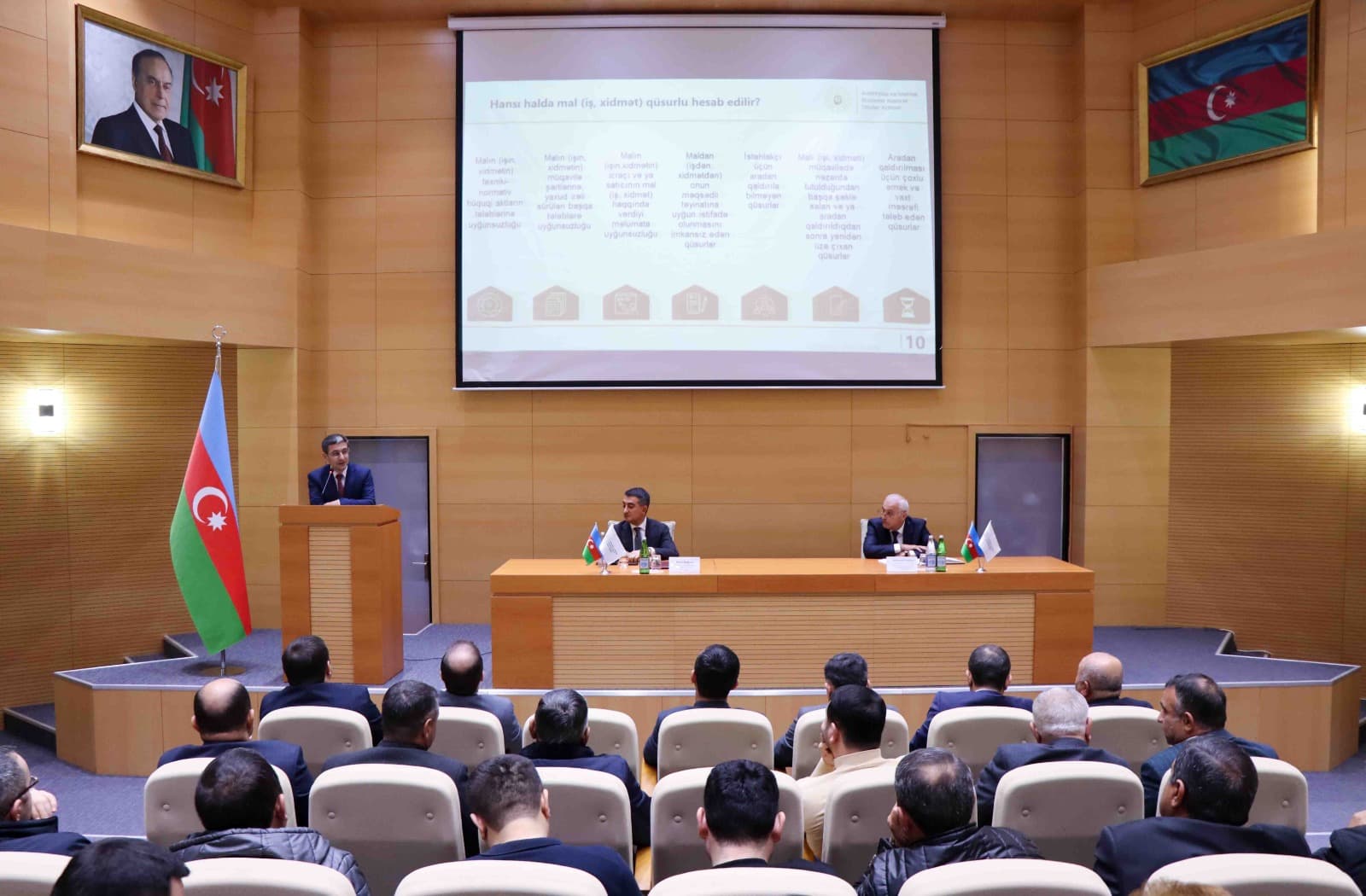 Dövlət Xidməti tərəfindən Yevlax şəhərində sahibkarlar üçün maarifləndirici görüş təşkil edilib