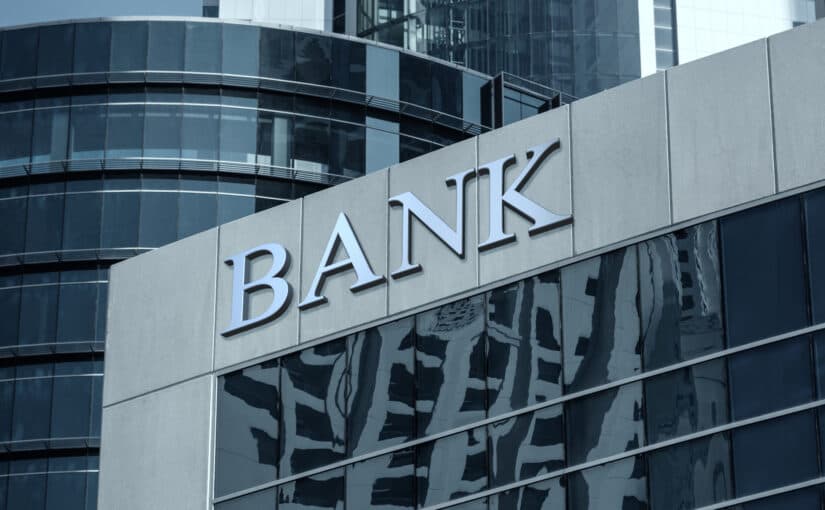 Azərbaycan banklarının 471 filialı, 86 şöbəsi var