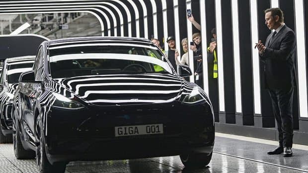 Tesla Almaniyada istehsalını dayandırıb