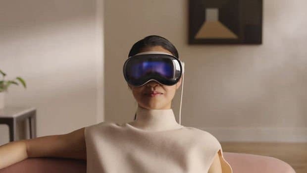 Apple Vision Pro 3D filmlər, oyunlar və əyləncə ilə gəlir
