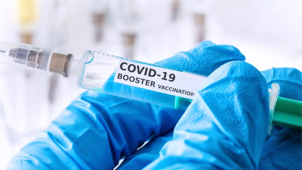 COVID-19-la mübarizə aparan tibb işçilərinin maaşlarına əlavənin müddəti artırılıb