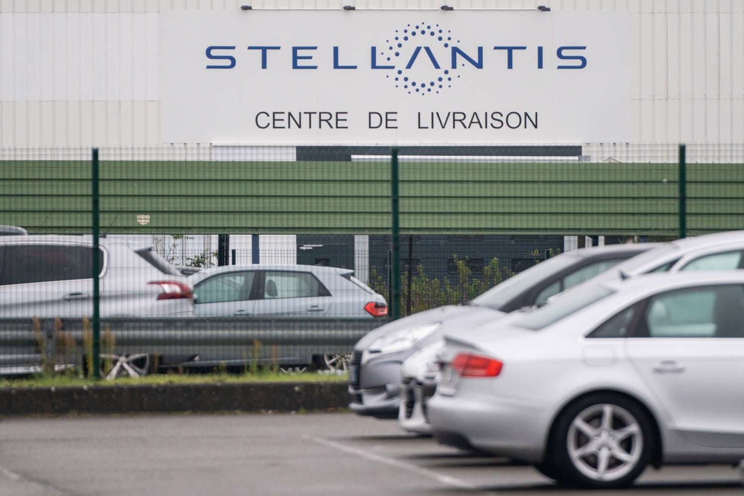 Sixt Stellantis-dən 250 min avtomobil alacaq