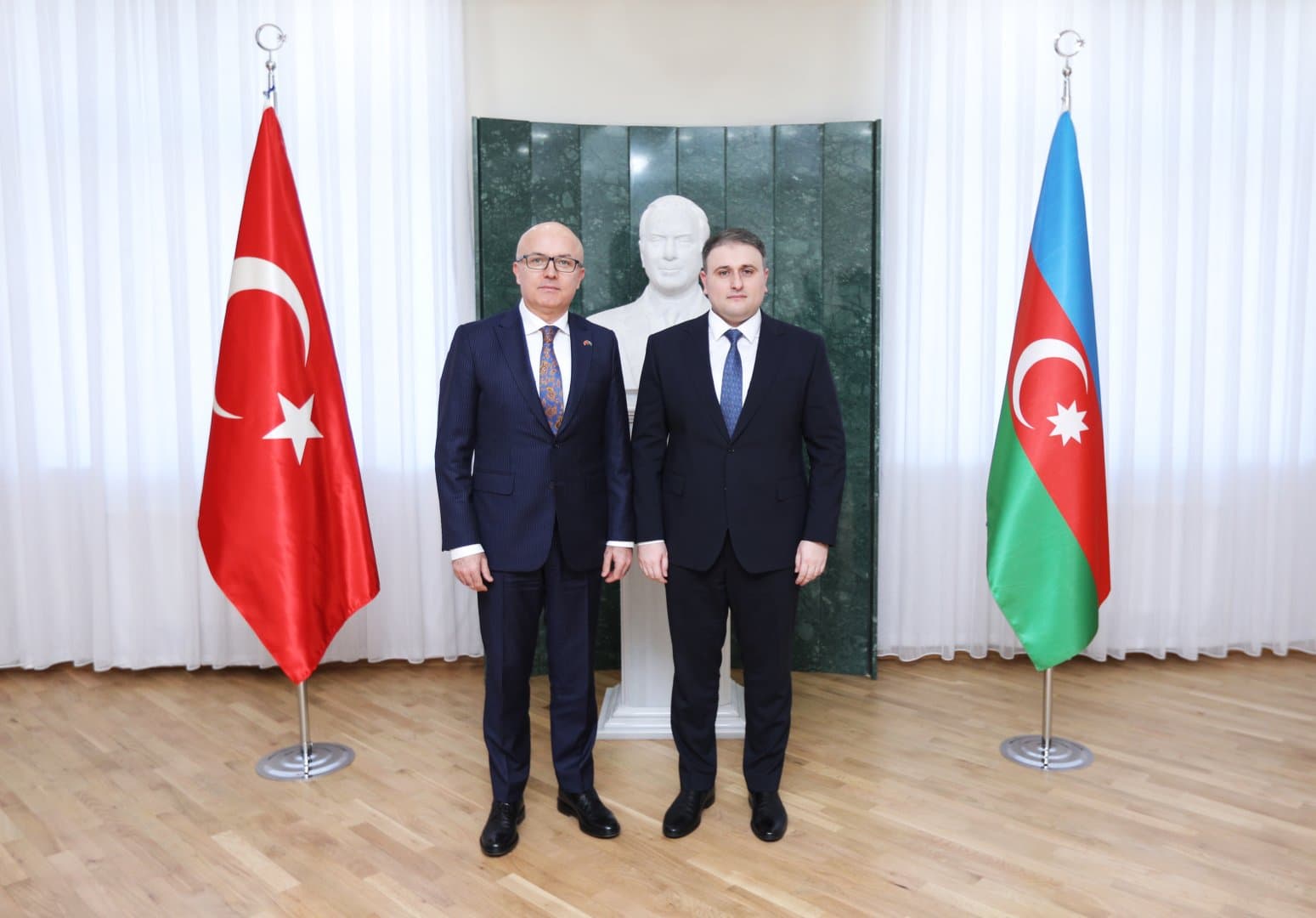 Türkiyənin müdafiə sənayesi şirkətləri ilə əməkdaşlıq inkişaf etdiriləcək