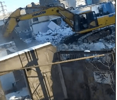 Bakıda sakinin evini blokadaya aldılar - VİDEO - FOTO
