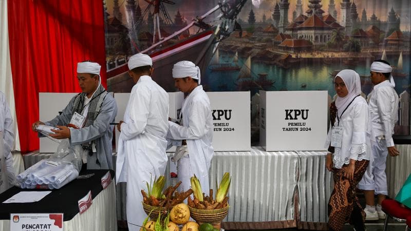 İndoneziya yeni prezidentini seçəcək