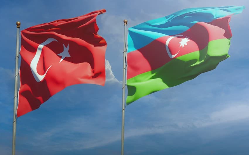 Azərbaycan-Türkiyə sənədləri imzalanıb