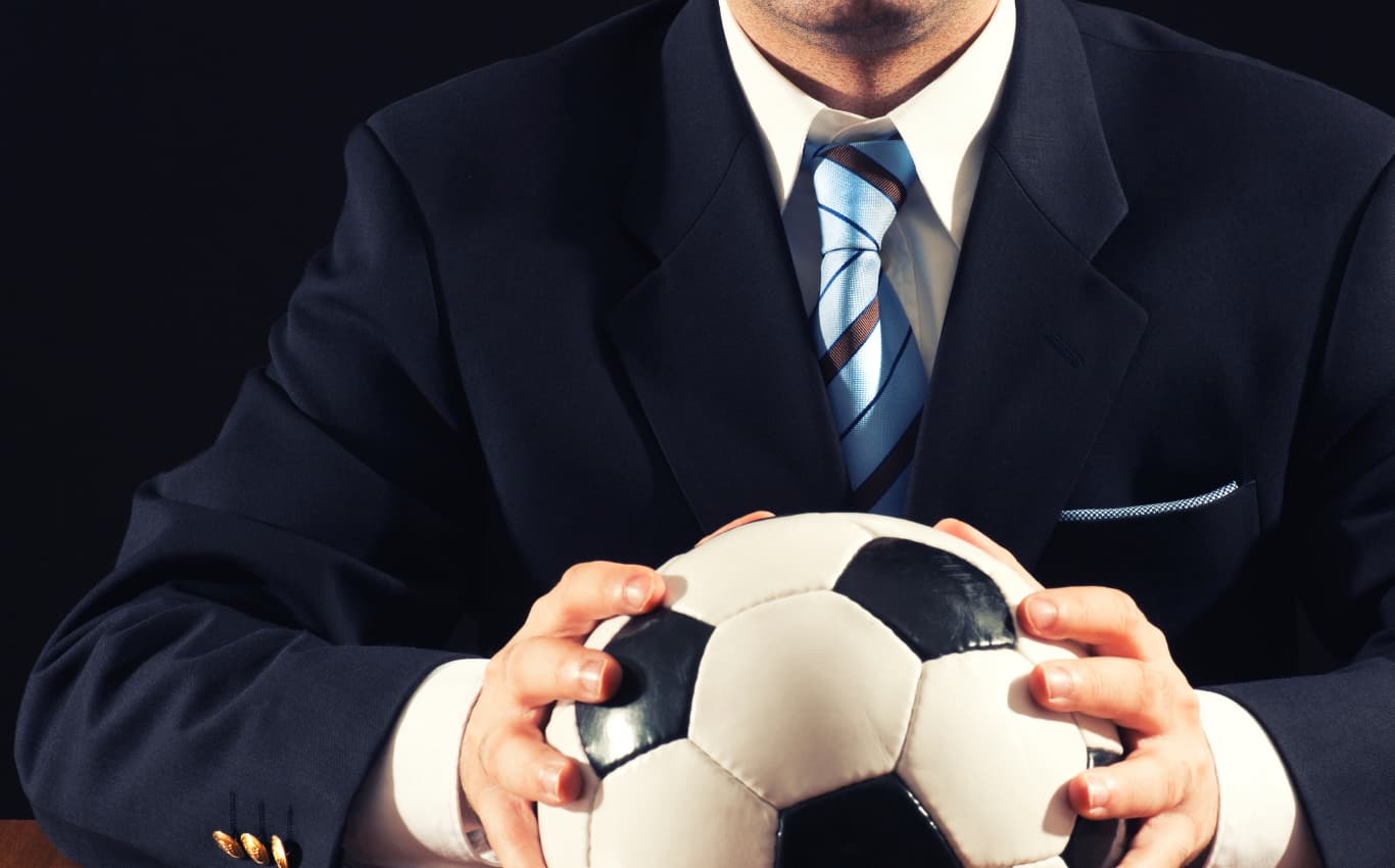 Futbola sponsorluq edən iş adamlarına vergi güzəştli edilsin - TƏKLİF